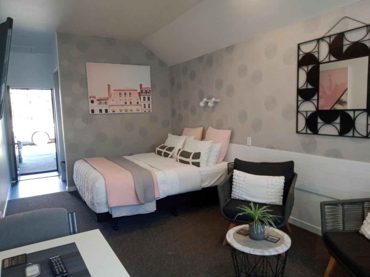 Four Peaks Motel Geraldine Buitenkant foto